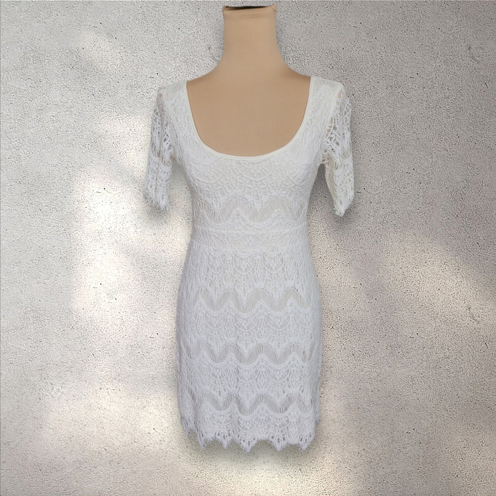 *SOLD* Pins & Needles | Lace Dress